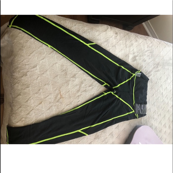 T.N.A Black leggings - Picture 2 of 2